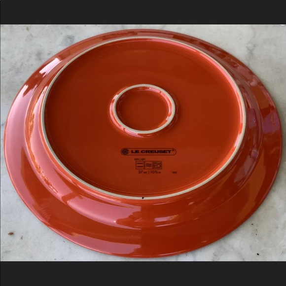 LE CREUSET DINNER PLATE CERISE CHERRYRED STONEWARE - Picture 6 of 6